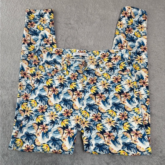 Truth & Theory floral Jeans Size 6 - Picture 3 of 8